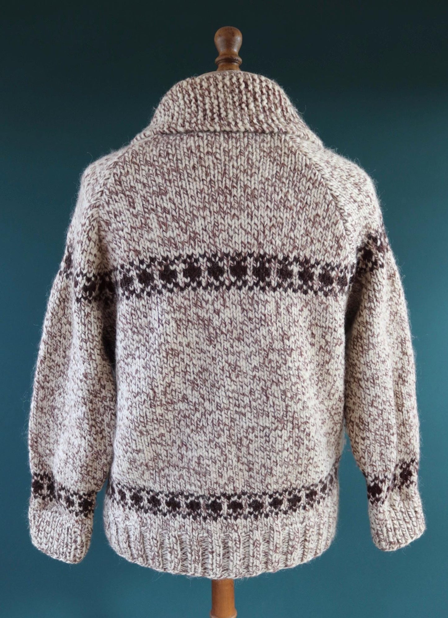 Vintage 1960s Cowichan wool cardigan - hand knitted - chunky winter sweater - 46" chest