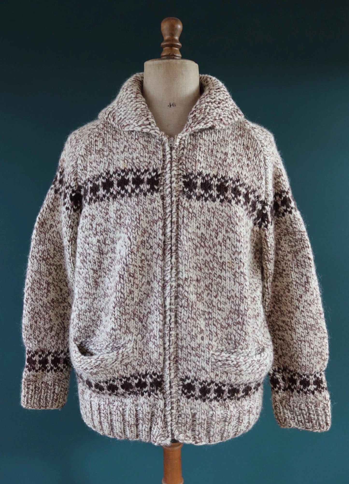 Vintage 1960s Cowichan wool cardigan - hand knitted - chunky winter sweater - 46" chest