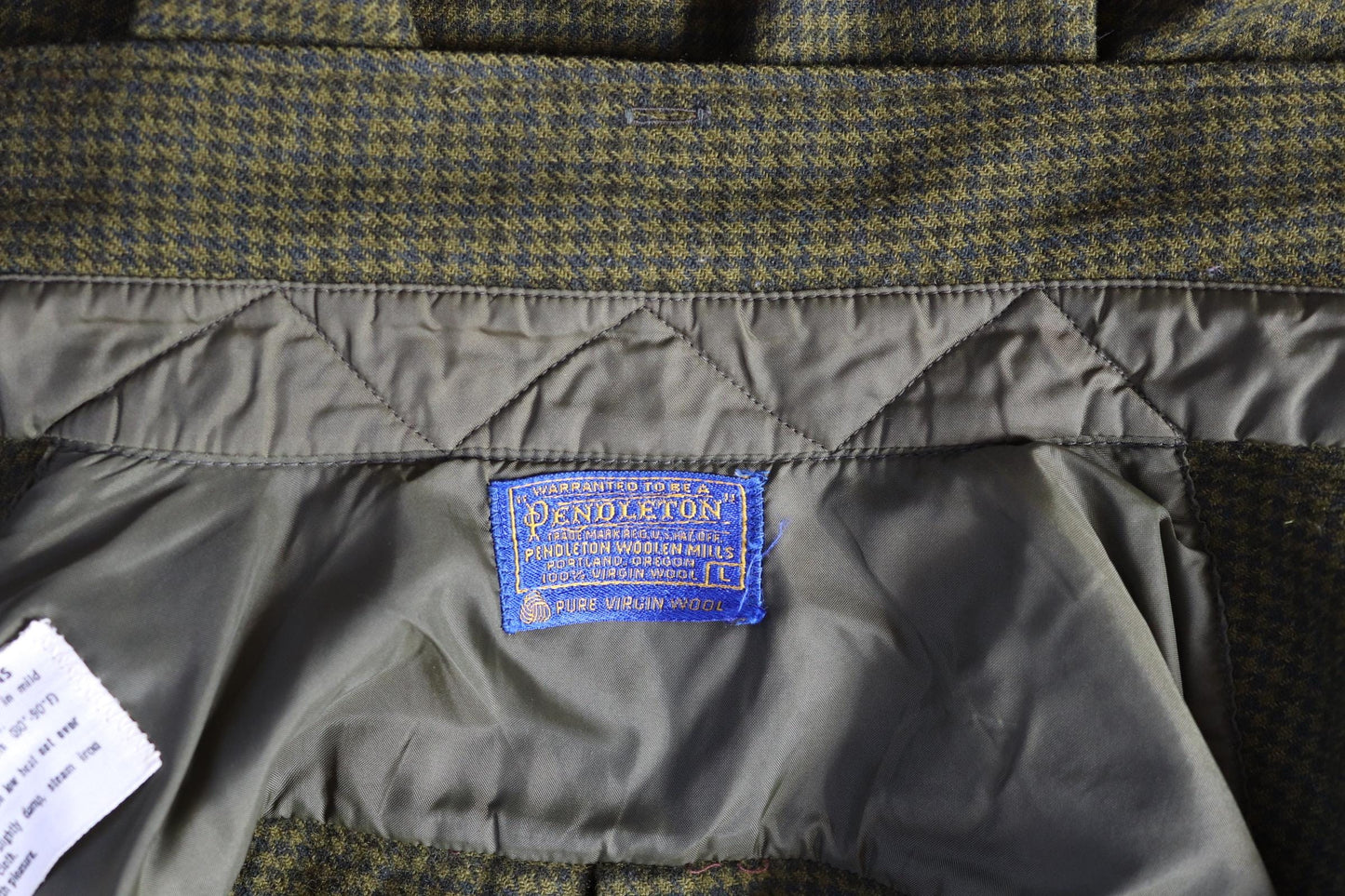 Vintage 1970s 80s Pendleton wool shirt - olive green dogtooth check - Ivy League style - 44” chest