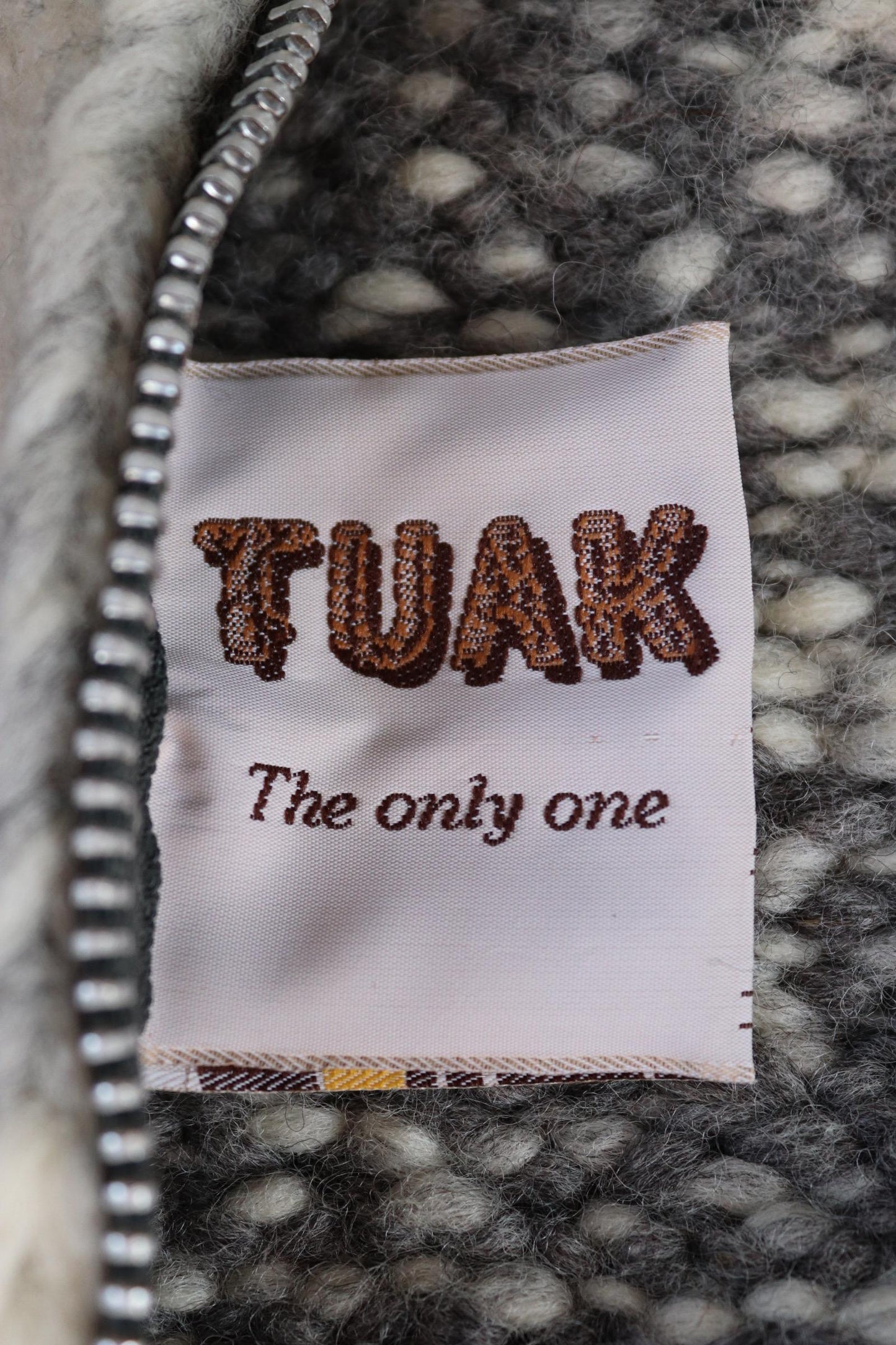 Vintage 1980s Tuak cowichan sweater - chunky wool cardigan - hand knitted jumper - Thunderbird design - 36” chest