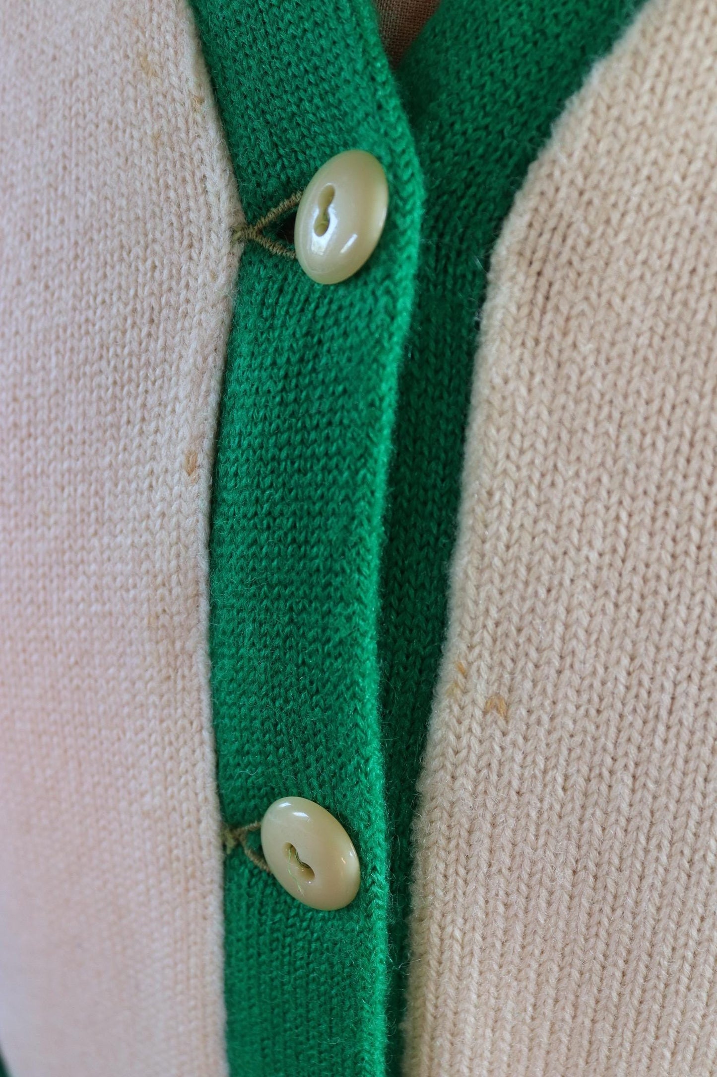 Vintage 1960s wool varsity sweater - knitted jumper - Ivy League style - 39” chest