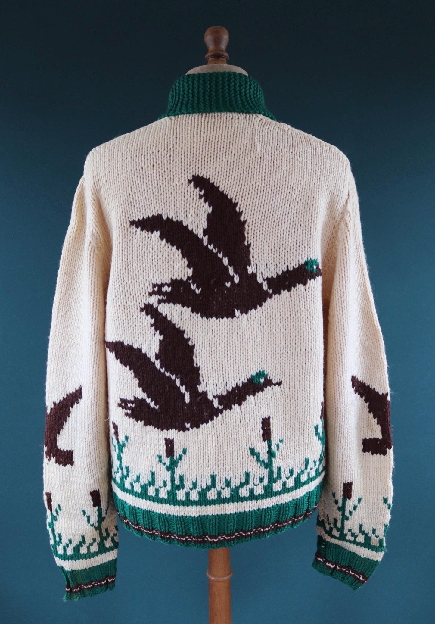 Vintage 1970s novelty cowichan sweater - duck design - shawl collar - 46” chest