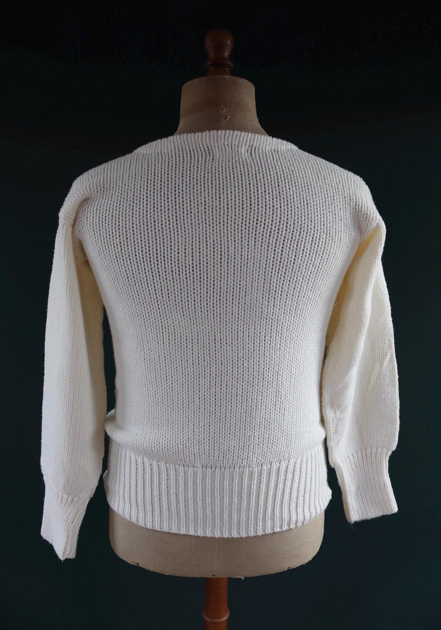 Vintage 1960s varsity sweater - white knitted jumper - Ivy League style - 38” chest