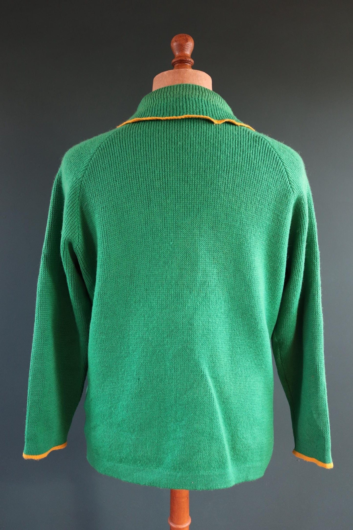 Vintage curling sweater - 1970s knitted cardigan - shawl collar - 45” chest