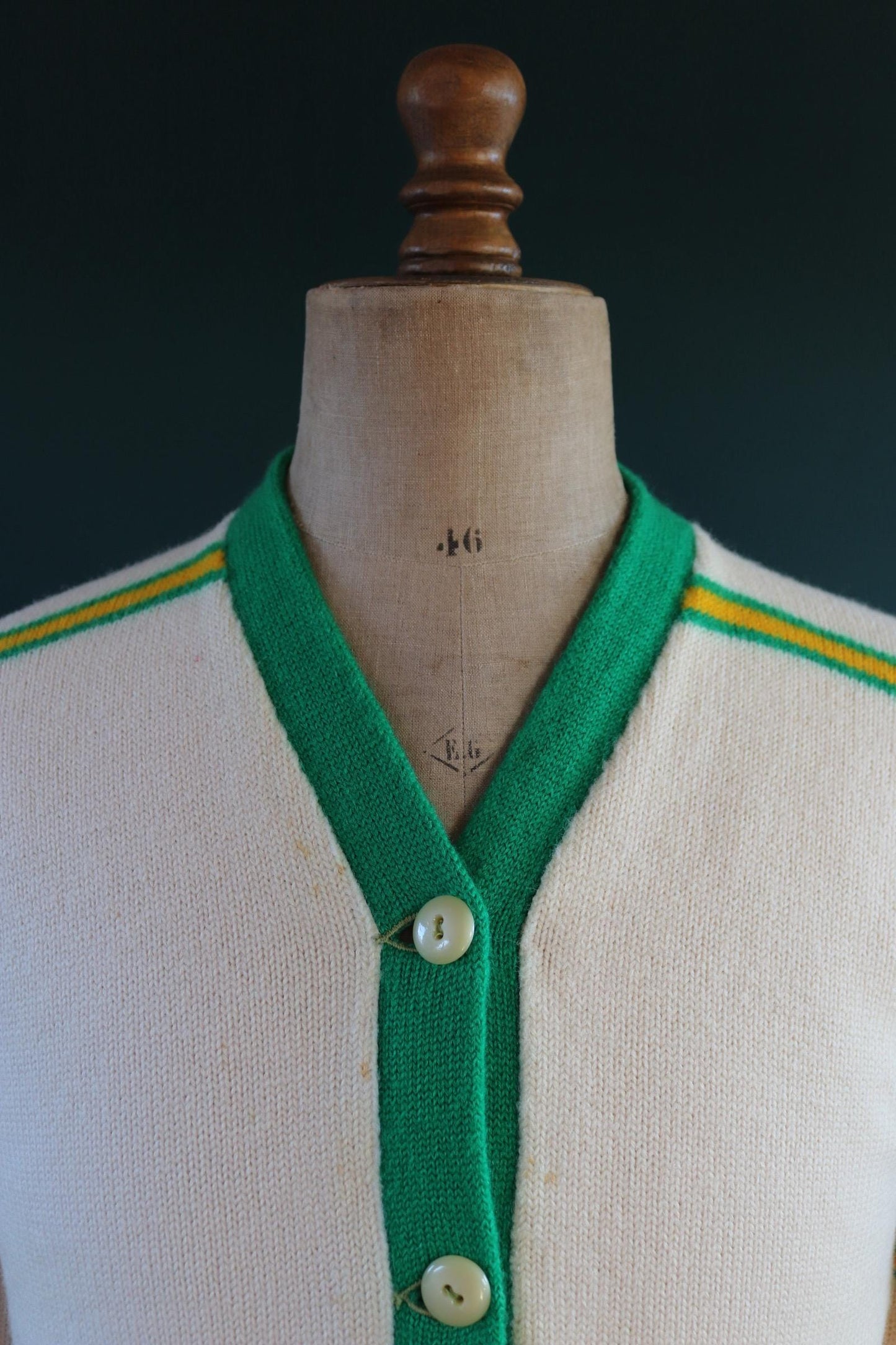 Vintage 1960s wool varsity sweater - knitted jumper - Ivy League style - 39” chest