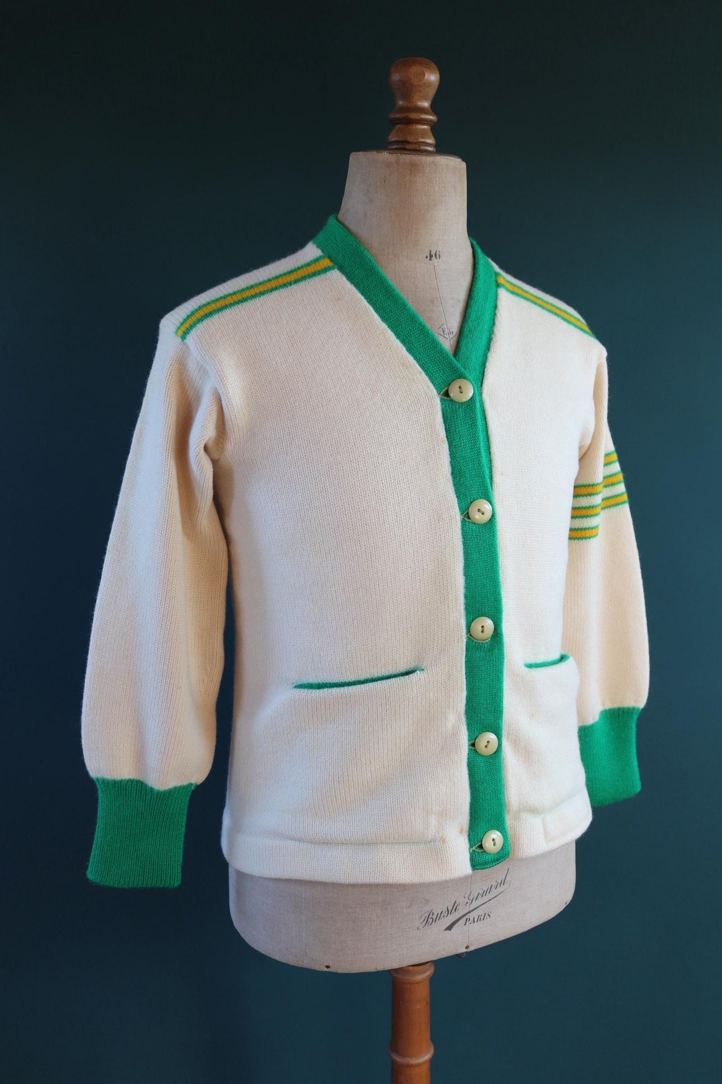 Vintage 1960s wool varsity sweater - knitted jumper - Ivy League style - 39” chest