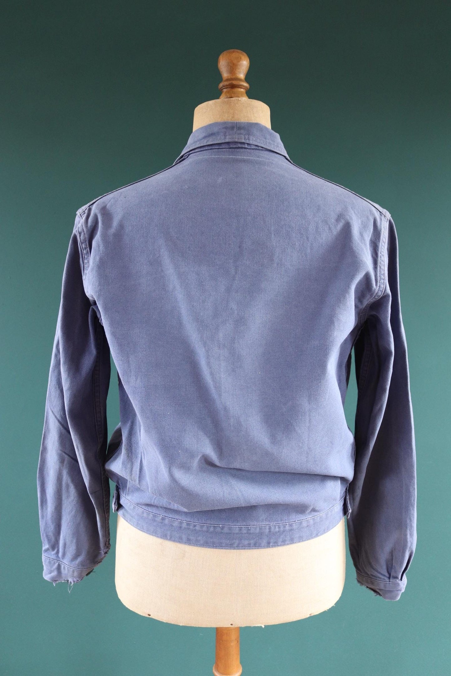 Vintage French blue cyclist jacket - 1950s workwear - cropped chore coat - faded cotton twill - 44” chest - bleu de travail