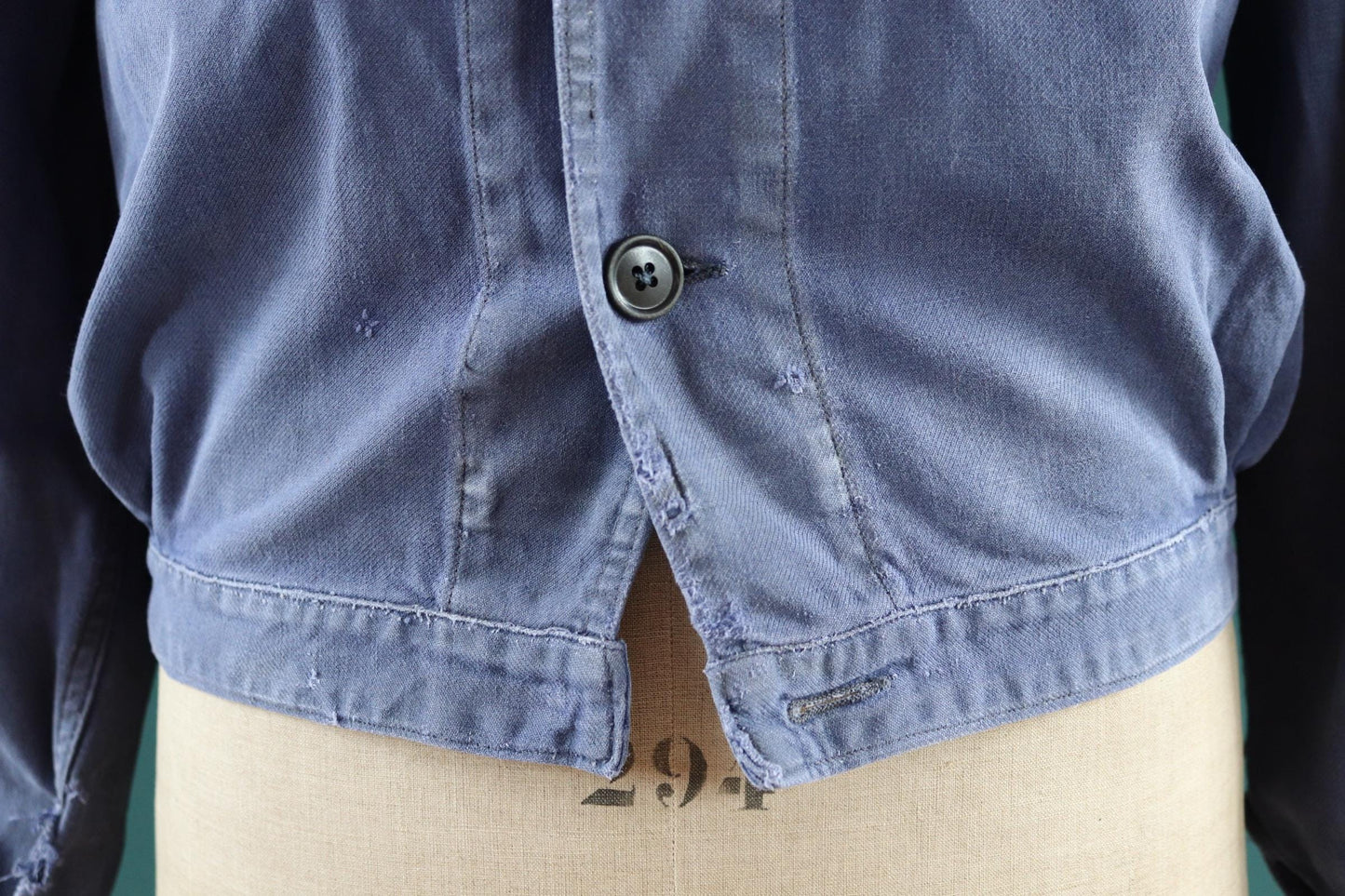 Vintage French blue cyclist jacket - 1950s workwear - cropped chore coat - faded cotton twill - 44” chest - bleu de travail