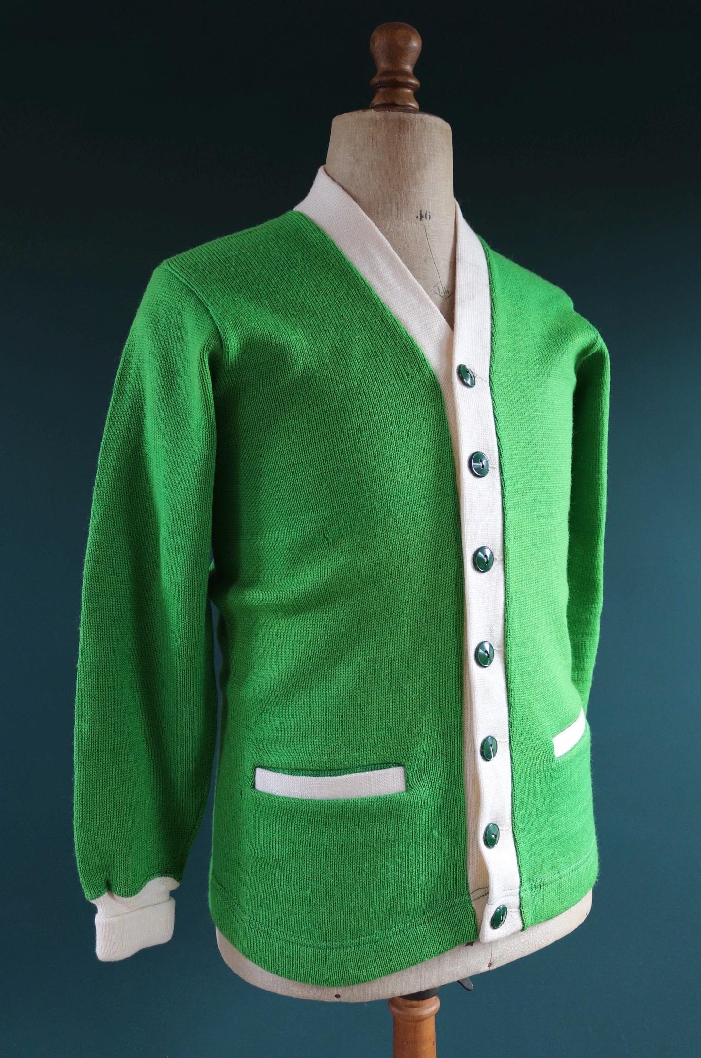 Vintage 1960s wool varsity sweater - knitted jumper - Ivy League style - 38” chest