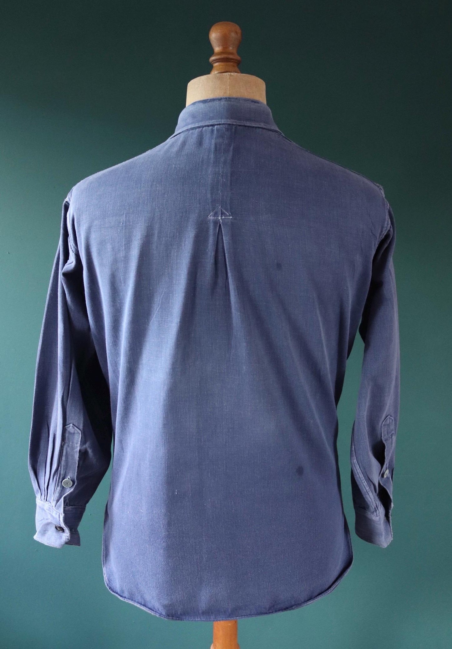 Vintage 1950s Swedish indigo cotton shirt - military workwear - 44” chest
