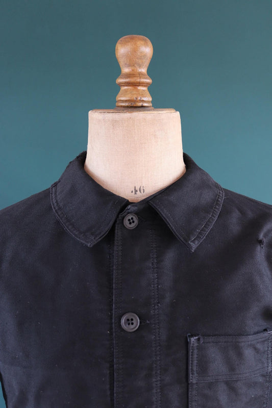 Vintage French black moleskin workwear jacket - 1940s chore coat - 41” chest