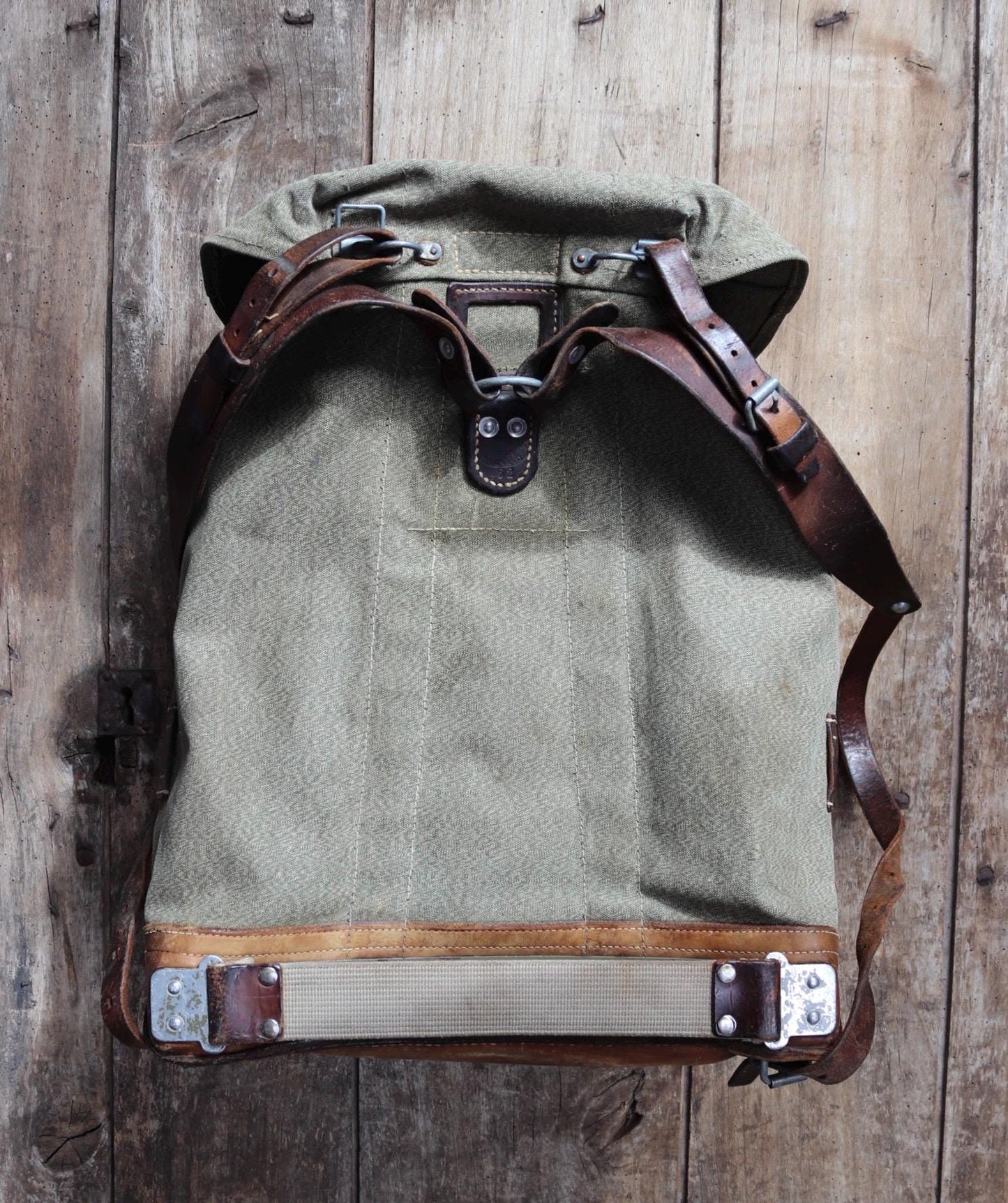 Vintage 1960s Swiss army rucksack - military backpack - salt pepper cotton canvas - for hiking and camping gear