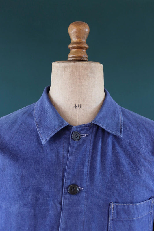 Vintage 1960s French workwear jacket - Vêtra - blue cotton twill chore coat - 42” chest