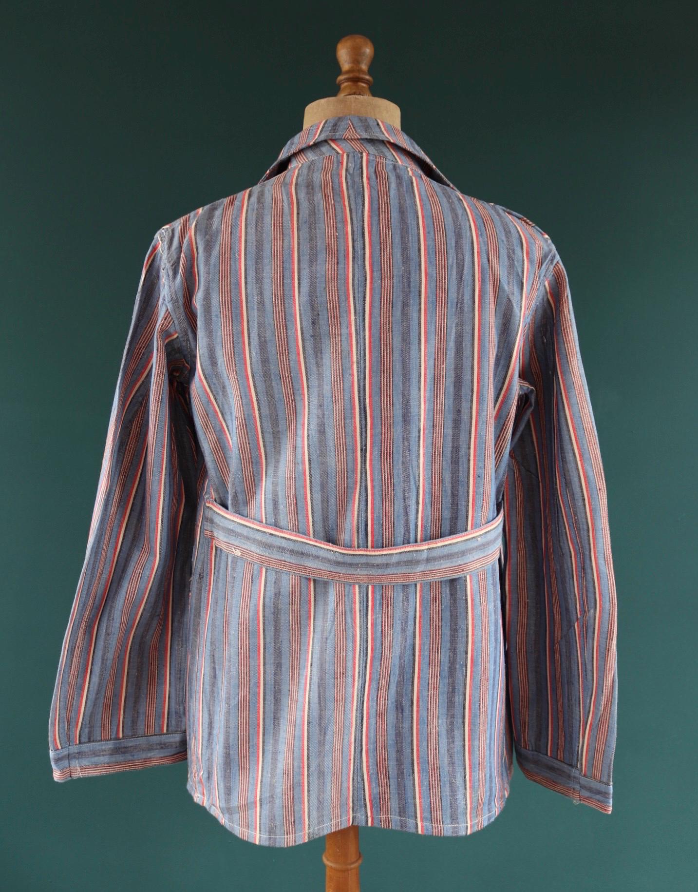 Vintage 1950s deadstock pyjama shirt - striped cotton Bulgarian jacket - 45” chest