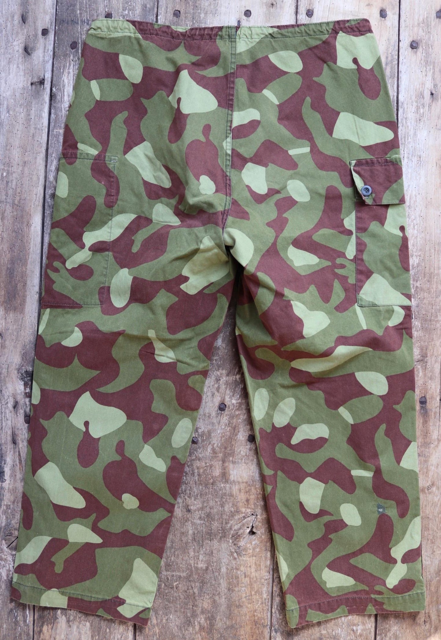 Vintage 1990s Finnish M62 camo trousers - windproof paratrooper pants - 40” x 27”