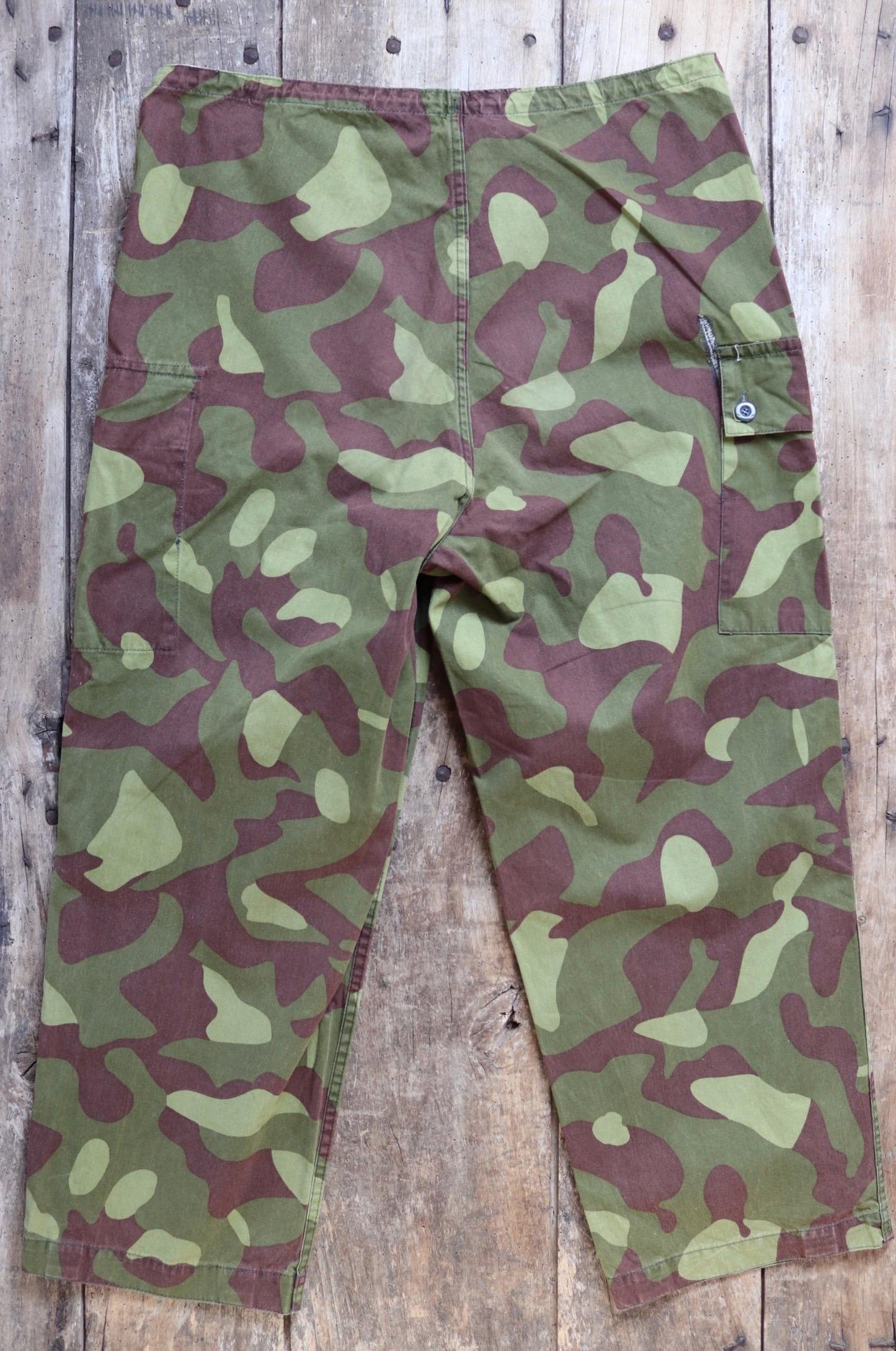 Vintage 1990s Finnish M62 camo trousers - windproof paratrooper pants - 40” x 28”