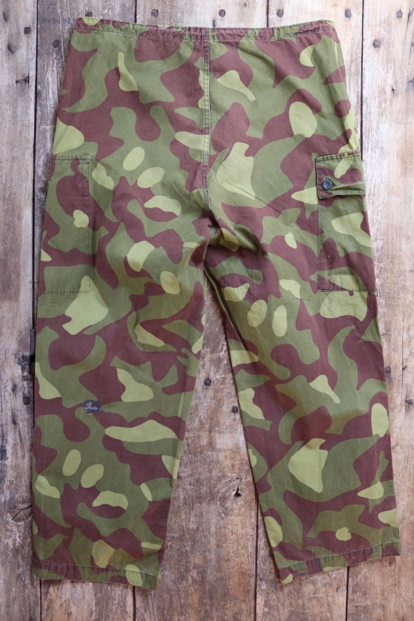 Vintage 1990s Finnish M62 camo trousers - windproof paratrooper pants - 38” x 28”