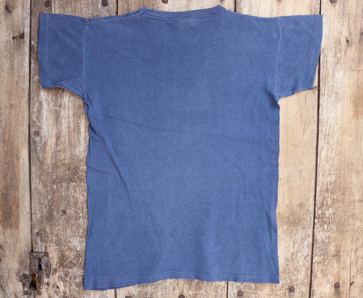 Vintage 1970s Vietnam tour souvenir t shirt - 1st Marine tee - 32” chest - airborne troops
