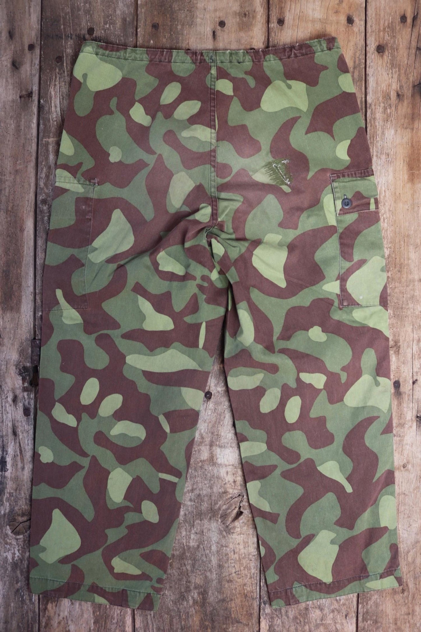 Vintage 1980s Finnish M62 camo trousers - windproof paratrooper pants - 38” x 28”