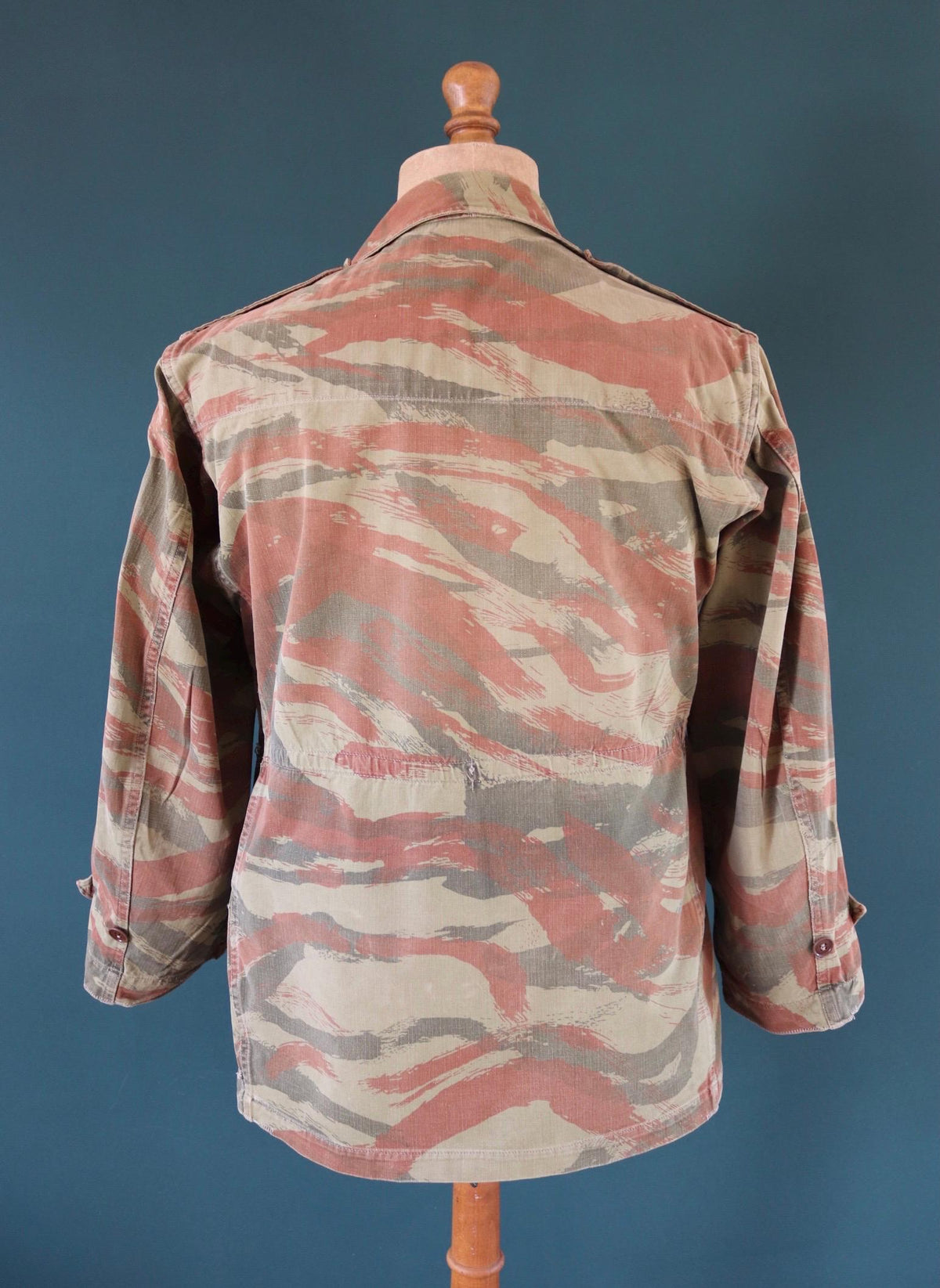 Vintage 1960s French lizard camo M47 TAP jacket - herringbone cotton - military workwear - 41" chest