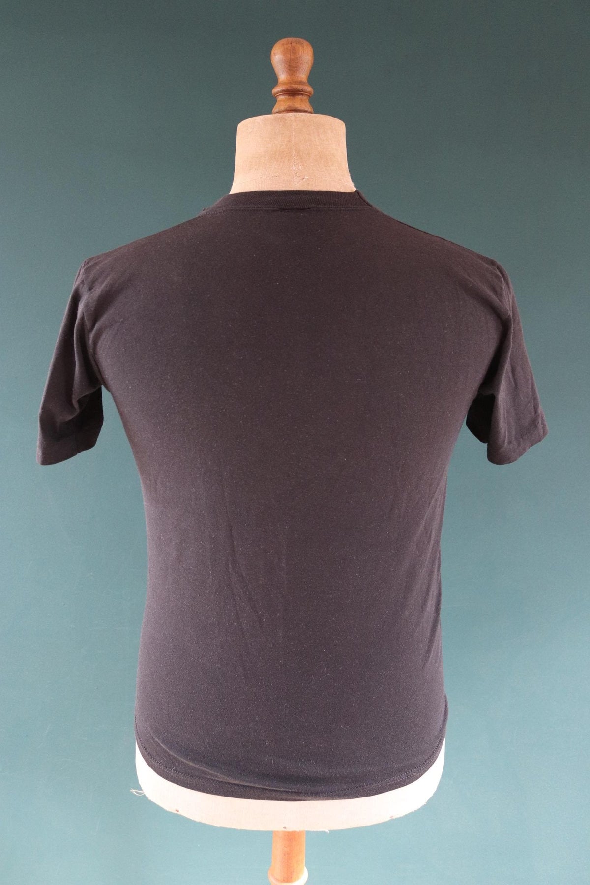Vintage 1990s t shirt - single stitch - pirate print - 37” chest