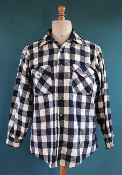 Vintage 1940s 40s 1950s 50s Field Master white black wool buffalo plaid CPO shirt jacket hunting camp 48” chest workwear work camping