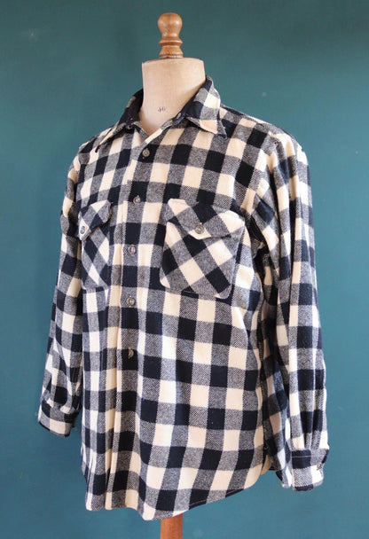 Vintage 1940s 40s 1950s 50s Field Master white black wool buffalo plaid CPO shirt jacket hunting camp 48” chest workwear work camping