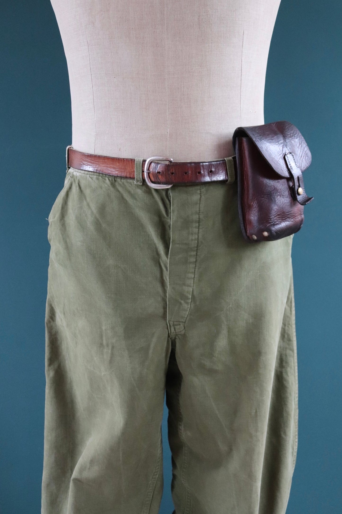 Vintage brown leather belt pouch - 1930s Swedish military bag - WW2 utility hip pouch - Ren Faire - dog walking waist bag - gift for him