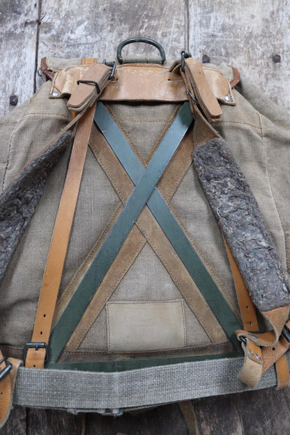 Vintage 1950s French army rucksack - military backpack made by Lafuma - khaki green cotton canvas - for camping and hiking - metal frame