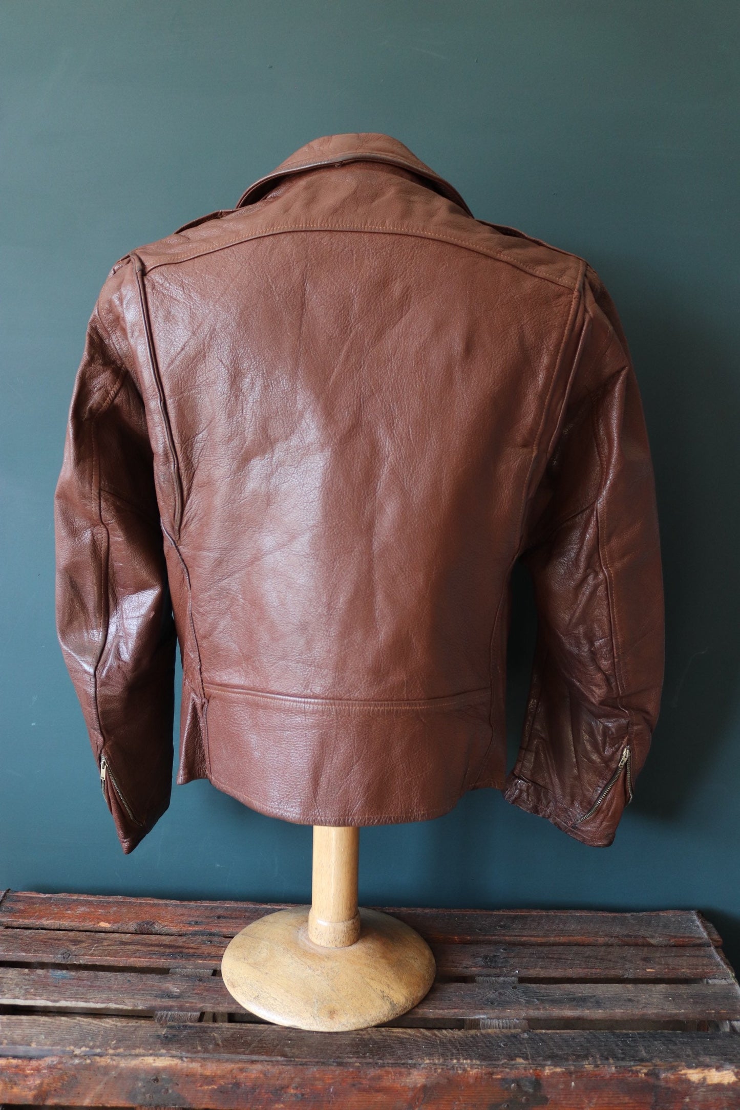 Vintage 1930s 1940s 40s leather jacket California Sportswear goatskin Talon sunburst zipper biker 42” chest aviator