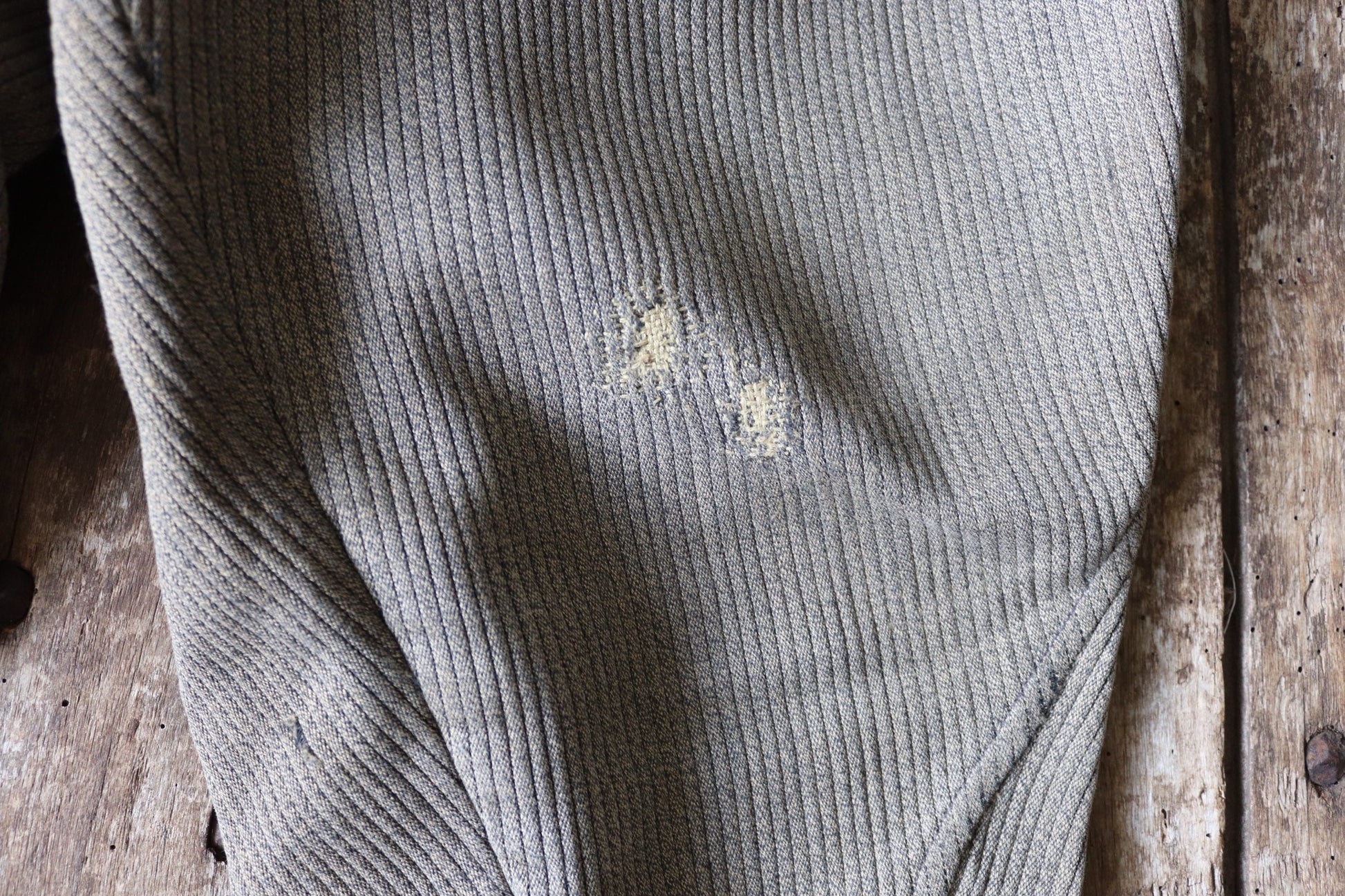 Vintage French workwear trousers - 1950s brown velours cotele riding breeches - corduroy hunting jodhpurs - darned repaired - 29” x 24.5”