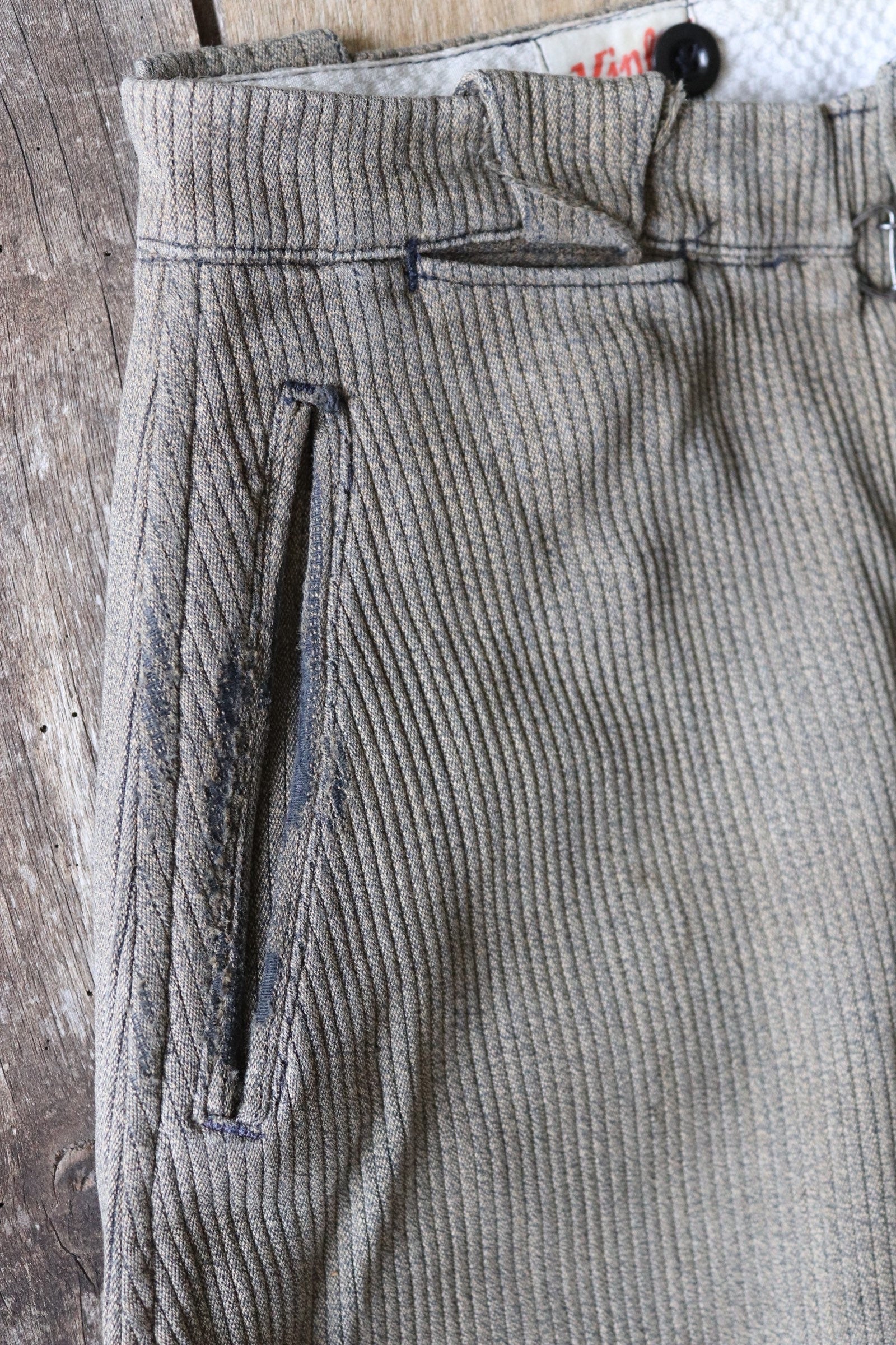 Vintage French workwear trousers 1950s brown pique coutil corduroy hunting riding breeches darned repaired 29” x 24.5” jodhpurs