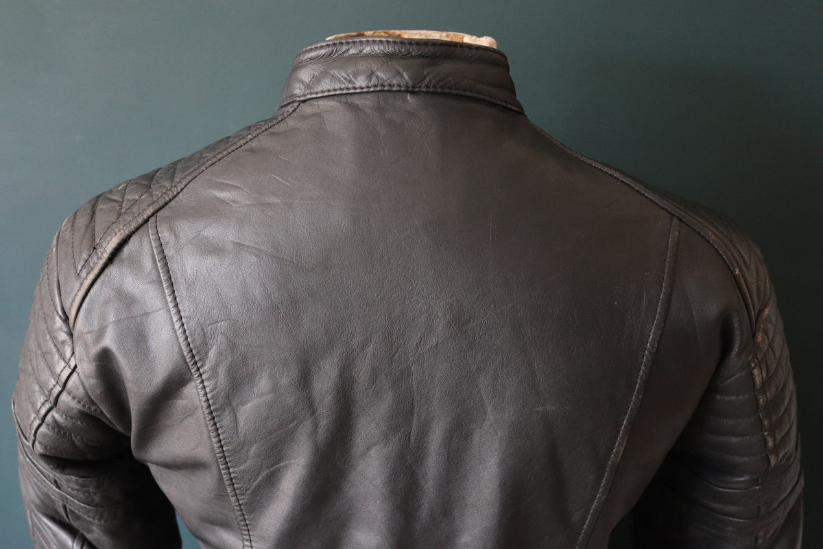 Vintage 1980s black leather jacket - cafe racer - 38” chest - motorcycle biker