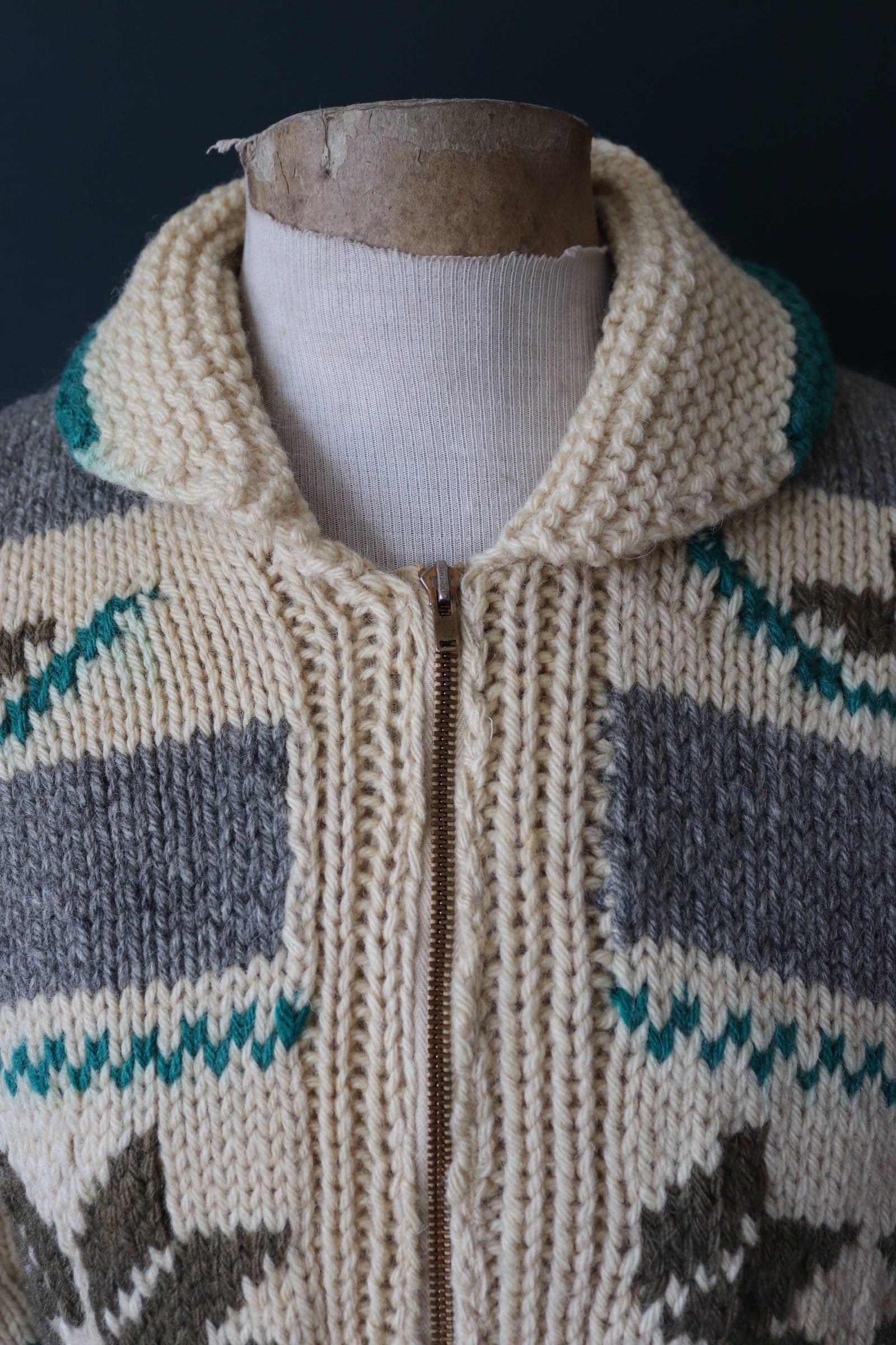 Vintage 1960s hand knitted wool cowichan sweater cardigan jumper knit snowflake cream grey green shawl collar 42” chest