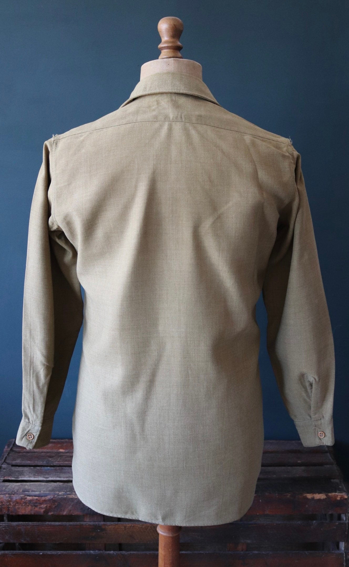 Vintage 1940s 40s WW2 era US Army gas flap wool field utility shirt 40” chest gussets darned