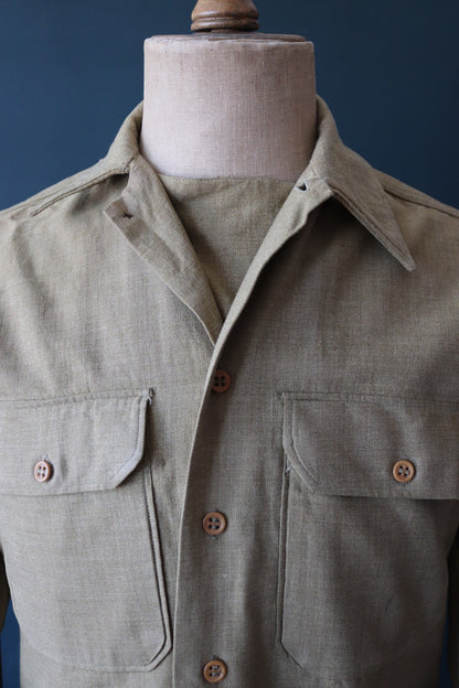 Vintage 1940s 40s WW2 era US Army gas flap wool field utility shirt 40” chest gussets darned