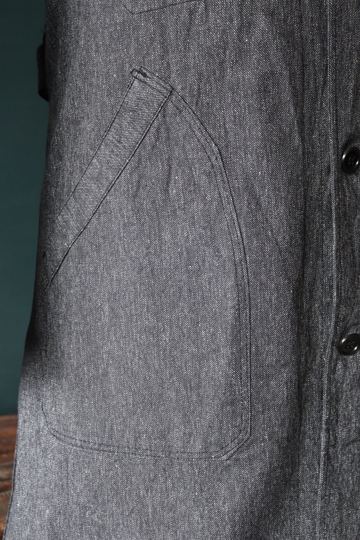 Vintage French workwear jacket - salt pepper grey - belted overall coat - 1960s deadstock - factory machinist, shopkeeper - 37” chest