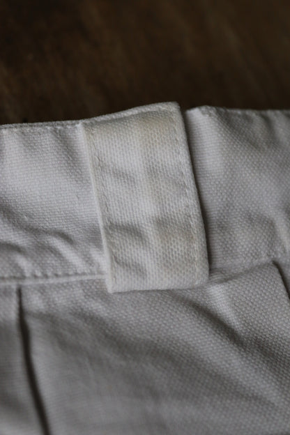 Vintage French shorts 1960s army military white cotton cuffed summer button fly 28” x 5”