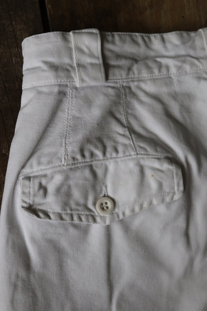 Vintage French shorts 1960s army military white cotton cuffed summer button fly 28” x 5”