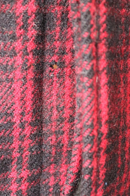 Vintage 1970s Woolrich workwear jacket - red black buffalo plaid - hunting mackinaw - 46” chest