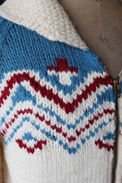 Vintage 1970s 70s hand knitted cream acrylic cowichan sweater cardigan jumper novelty hand made knit wave pattern shawl collar 41” chest