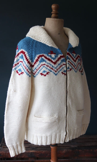 Vintage 1970s 70s hand knitted cream acrylic cowichan sweater cardigan jumper novelty hand made knit wave pattern shawl collar 41” chest