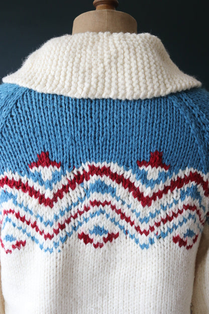 Vintage 1970s 70s hand knitted cream acrylic cowichan sweater cardigan jumper novelty hand made knit wave pattern shawl collar 41” chest