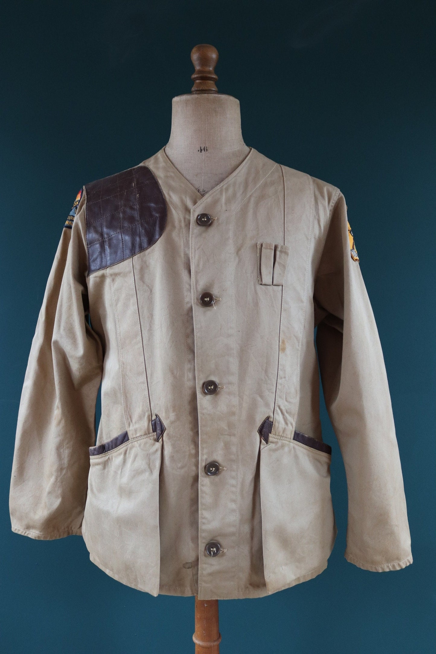 Vintage 1950s 60s shooting jacket - 10-X hunting - 42” chest - rifle club - cloth patches