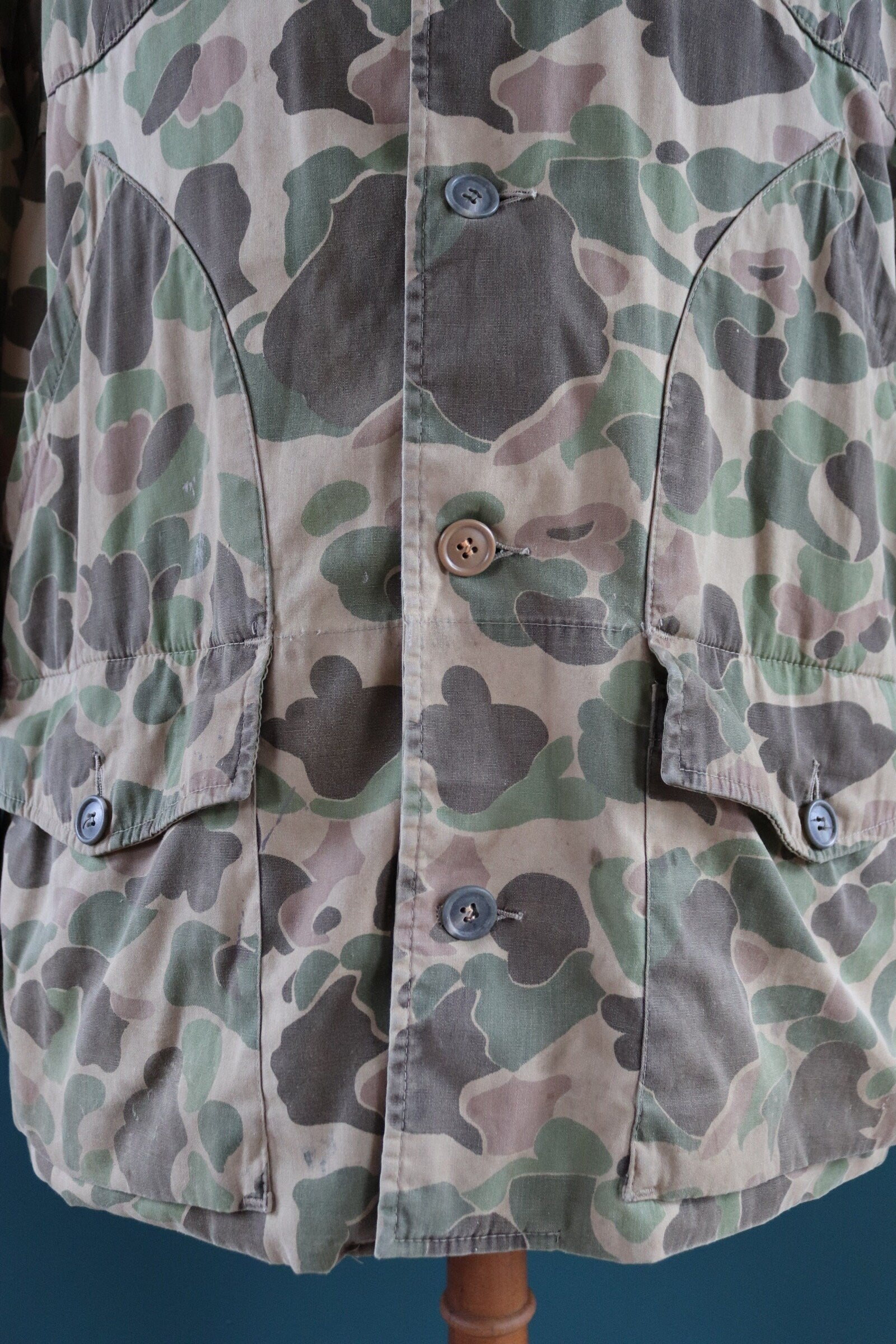 Vintage Eddie Bauer camo forest woodland American hunting jacket duck cotton 54" chest
