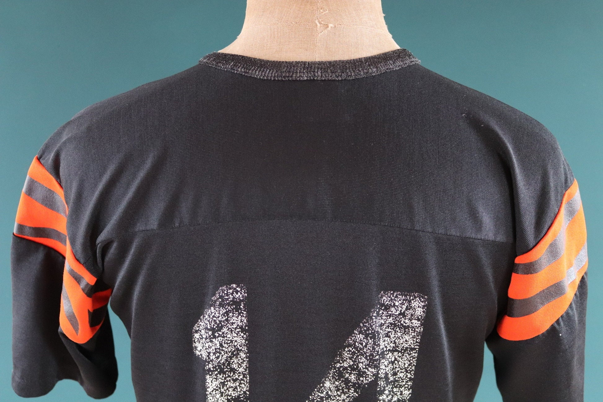 Vintage 1980s Cincinnati Bengals shirt - American football - black orange tiger stripe - durene sportswear - 41” chest - NFL