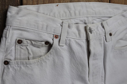 Vintage 1990s 90s Levis 501 Levi Strauss white red tab small e denim jeans button fly 29” x 28” made in France mod