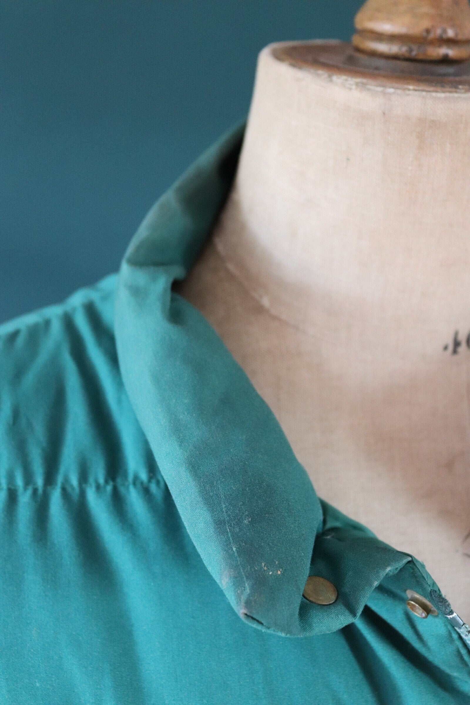 Vintage 1980s down vest - green puffer gilet - Woolrich feather waistcoat - insulated windbreaker for winter - 52" chest