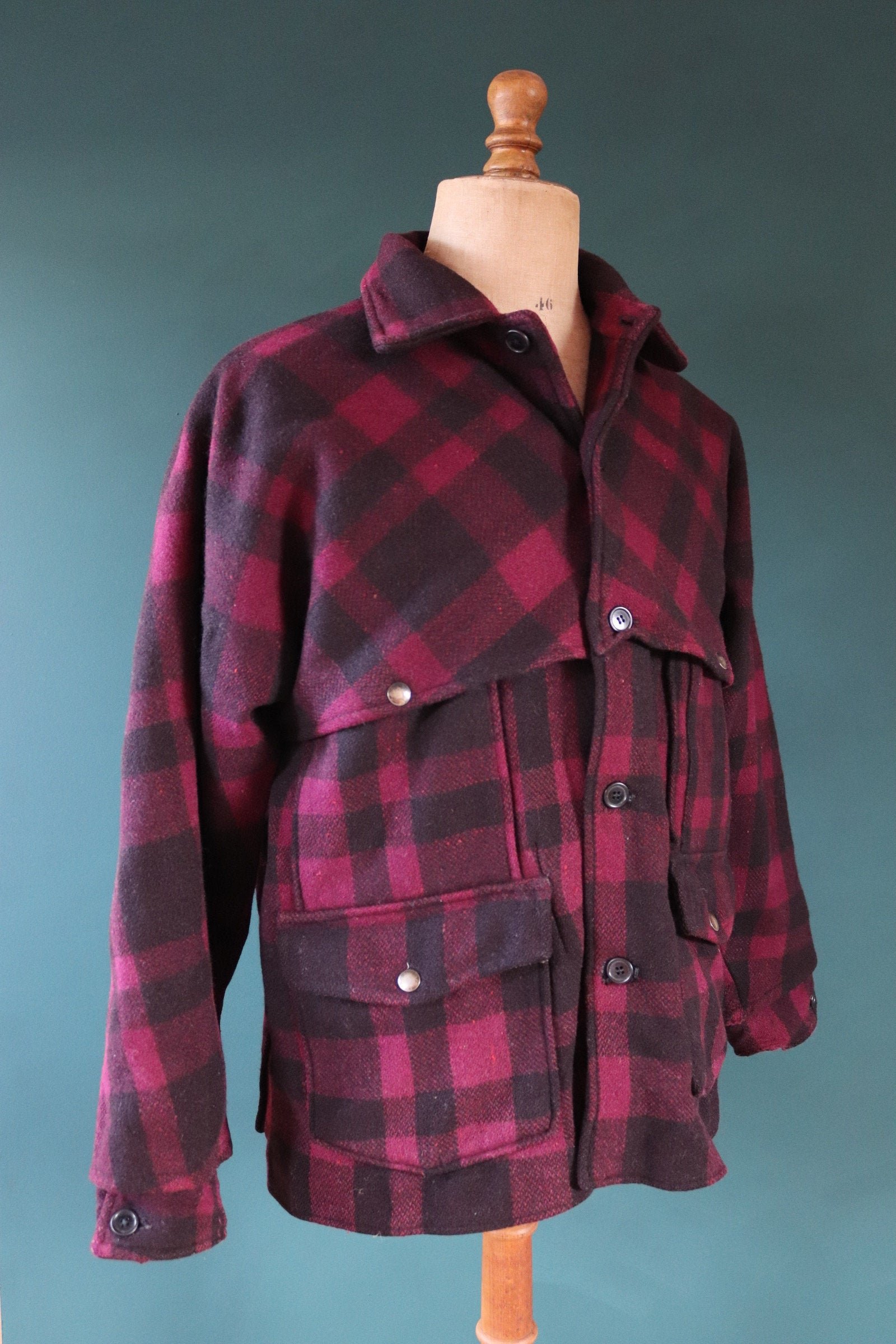 Vintage 1950s 50s Black Bear burgundy red black wool buffalo plaid checked mackinaw cruiser shirt jacket 47” chest Union Made CPO Filson