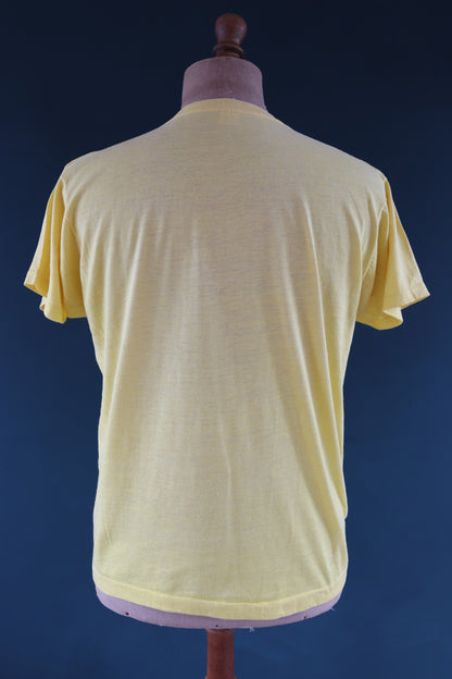 Vintage 1980s 80s yellow 50/50 Screen Stars Sand Bar beach tourist print sports sportswear t shirt 42” chest